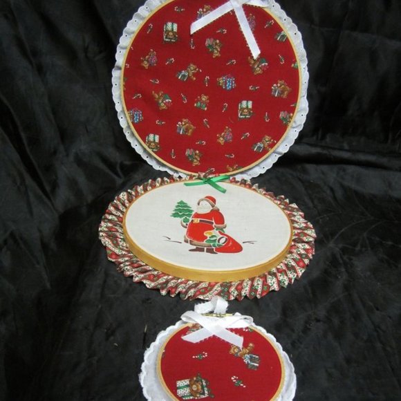 VTG ROUND EMBROIDERY HOOP WALL ART HOLIDAY MOTIF, 3 SET DIFFERENT SIZES - Picture 1 of 6